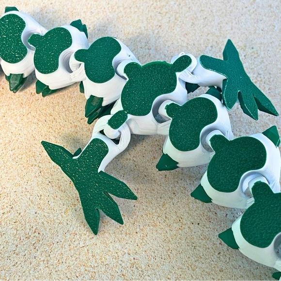 3D Printed Articulated Dragon Green/White 21" - Picture 8 of 12